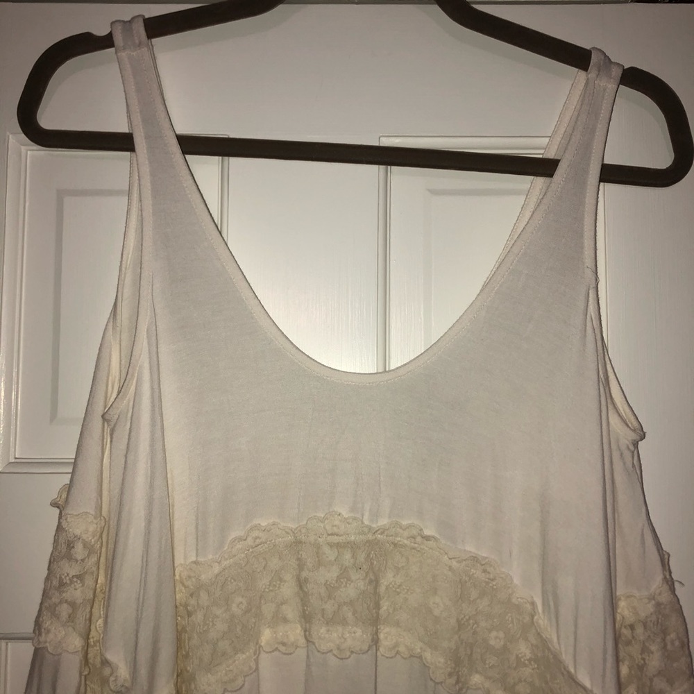 Lace Tank - Picture 4 of 4